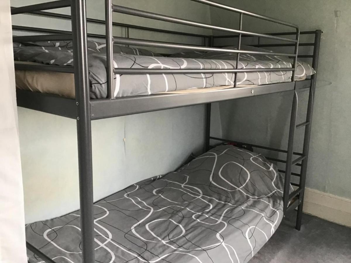 Emma's Cozy Hostel